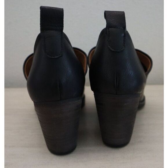 Bueno B2372-001 Women Sz 38 US 8 Black Leather Kesia Ruched Detail Booties - Picture 3 of 10